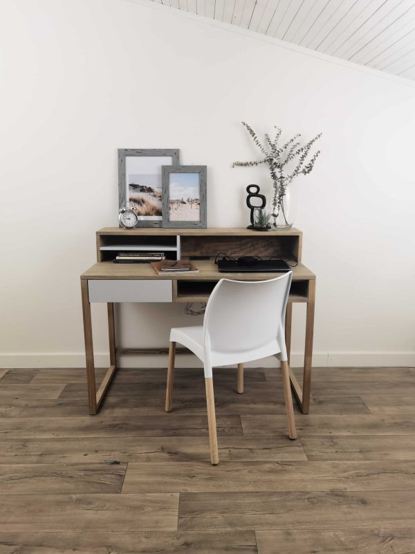 Plug n Play Workstation with Hutch - Weathered (Pine) Silver Grey