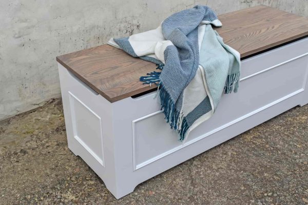 Bastille Blanket Box