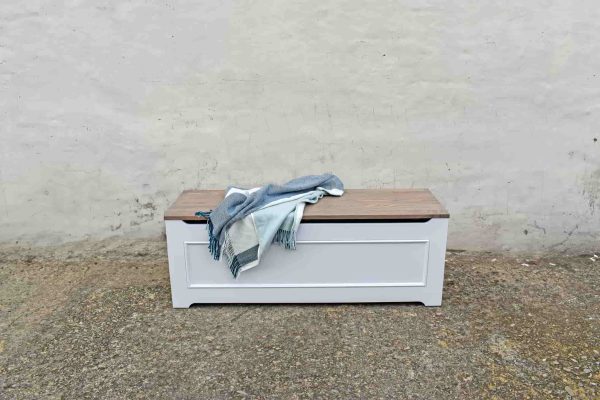 Bastille Blanket Box - Image 3