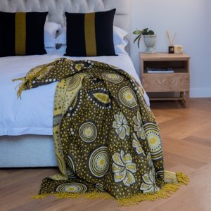 Shweshwe | Cocoa/Nugget Gold Throw